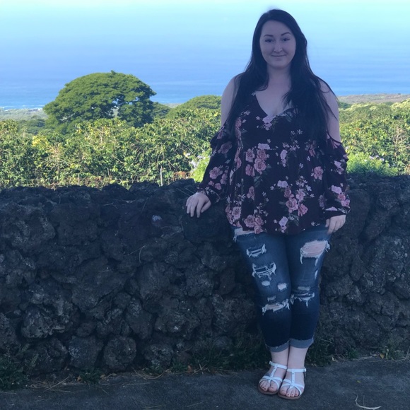 Meet your seller/buyer! :) - Picture 2 of 3